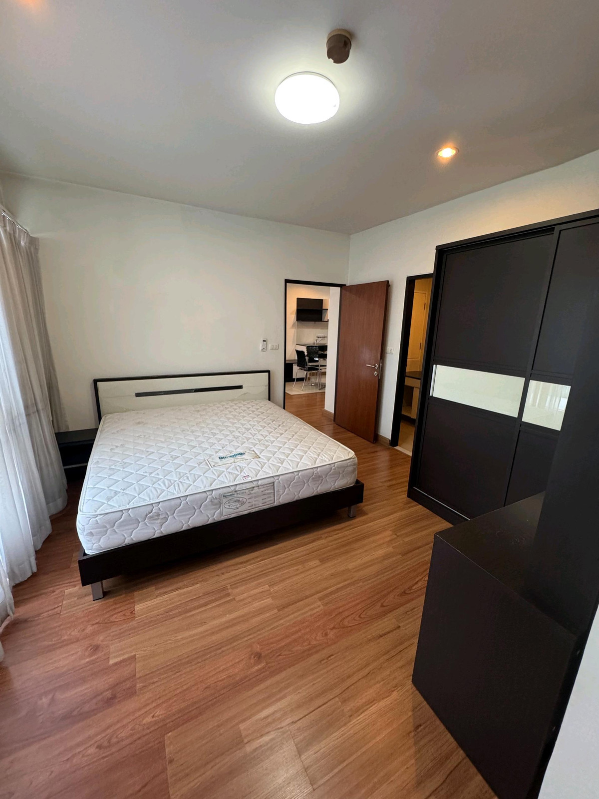 For RentCondoRamkhamhaeng, Hua Mak : 🔥 For rent The Wellington Ramkhamhaeng 40 🔥 📍 near the Yellow Line Srikreetha Station 🚆