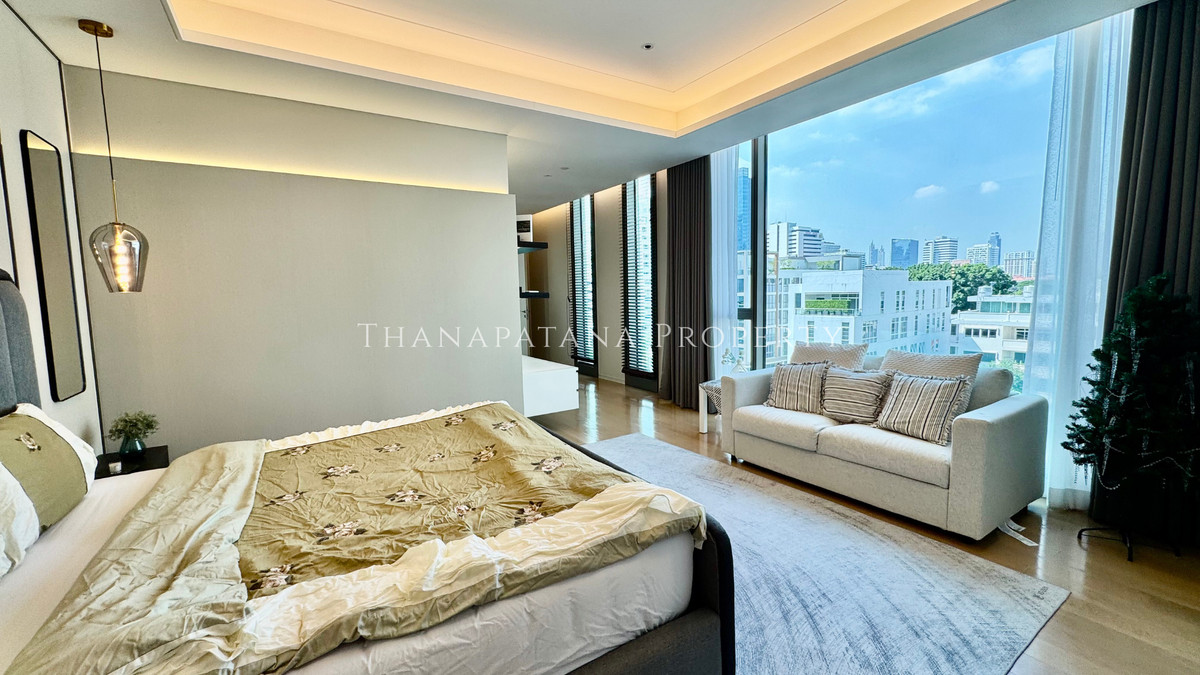 CondoWitthayu, Chidlom, Langsuan, Ploenchit : Luxury Condo for Rent or Sale at Baan Sindhorn Langsuan 2-Bedroom 168 sq.m. Low-Rise Low-Density in Bangkok CBD