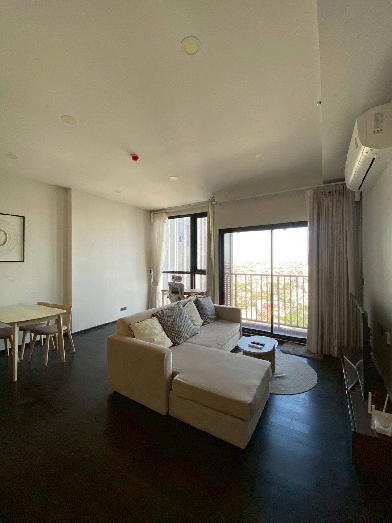 For RentCondoSukhumvit, Asoke, Thonglor : 🔥Rent Now🔥 Park Origin Thonglor, near BTS Thonglor Station. Fully furnished and ready to move in.