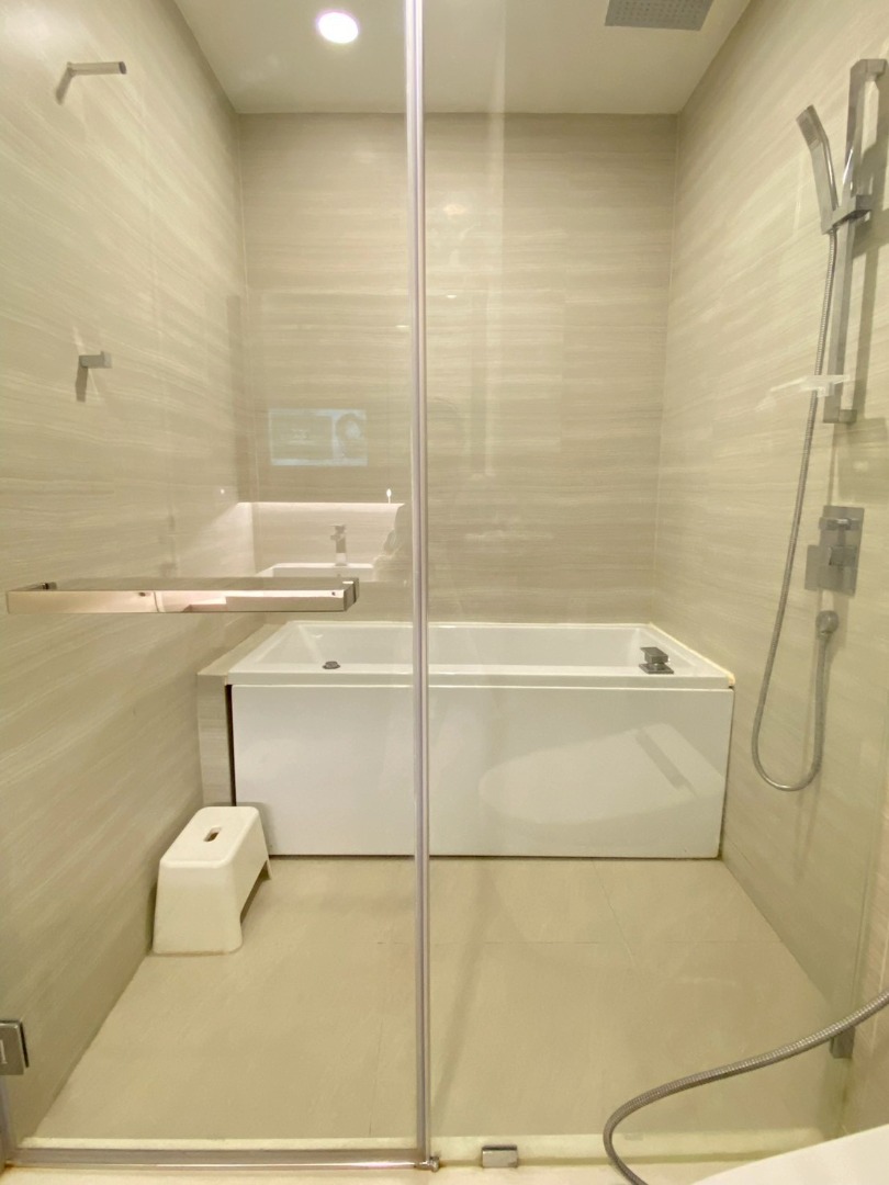 For RentCondoSukhumvit, Asoke, Thonglor : 🔥Rent Now🔥 Park Origin Thonglor, near BTS Thonglor Station. Fully furnished and ready to move in.