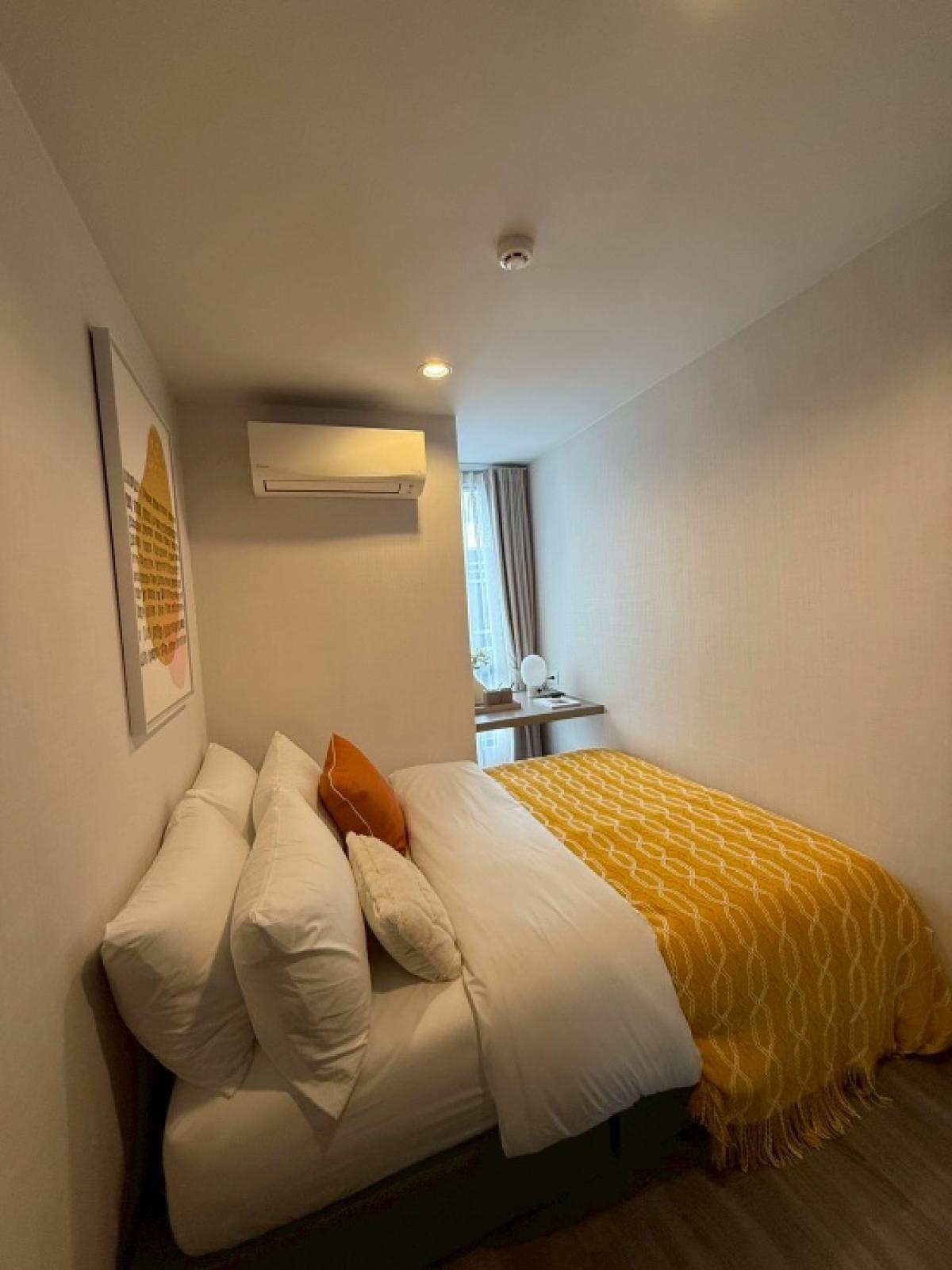 For SaleCondoSukhumvit, Asoke, Thonglor : Urgent sale!!! Two bedrooms, two bathrooms, size 52 sq m, special price, project closed 6mb!! Condo Ideo Mobi Sukhumvit 40 near BTS Ekkamai.