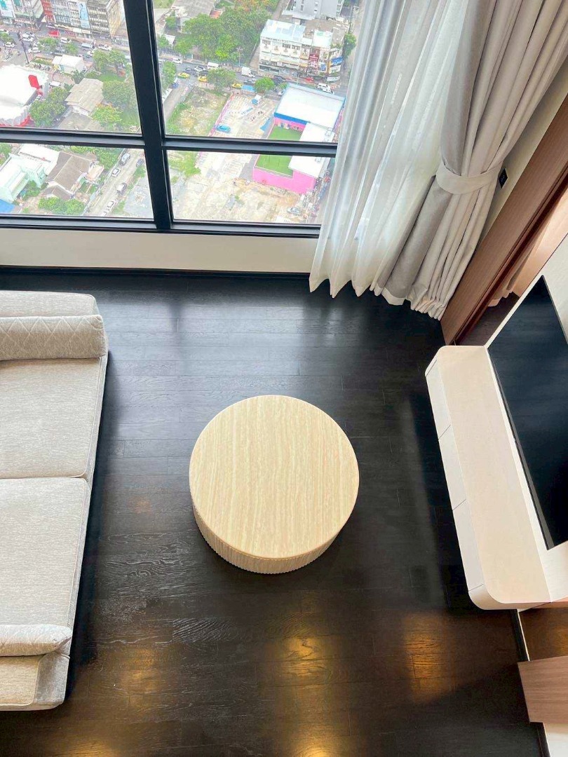 For RentCondoSukhumvit, Asoke, Thonglor : 🔥Rent Now🔥 Park Origin Thonglor, near BTS Thonglor Station. Fully furnished and ready to move in.