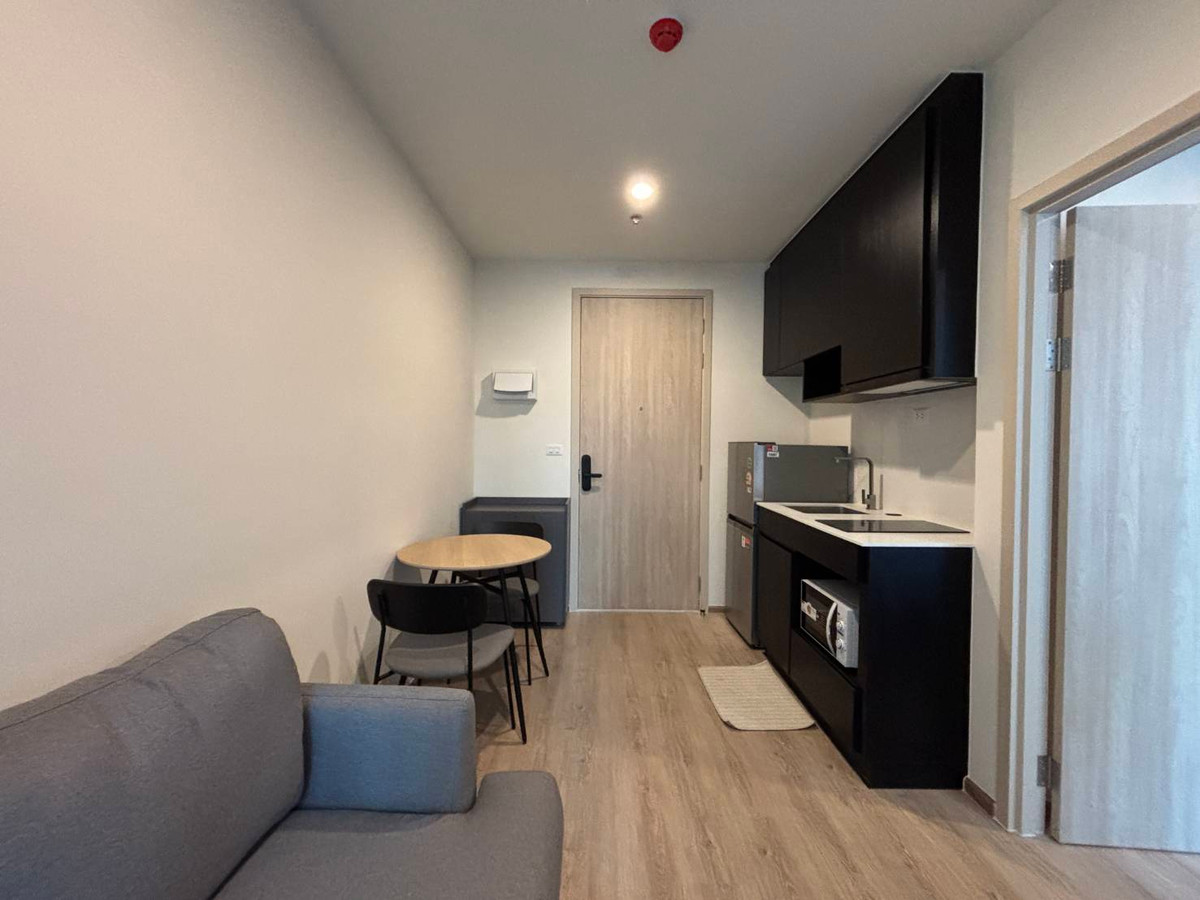 For RentCondoRama9, Petchburi, RCA : For Rent ✨ Nue District R9 Rama 9 ✨ Fully furnished with appliances, near MRT Rama 9.