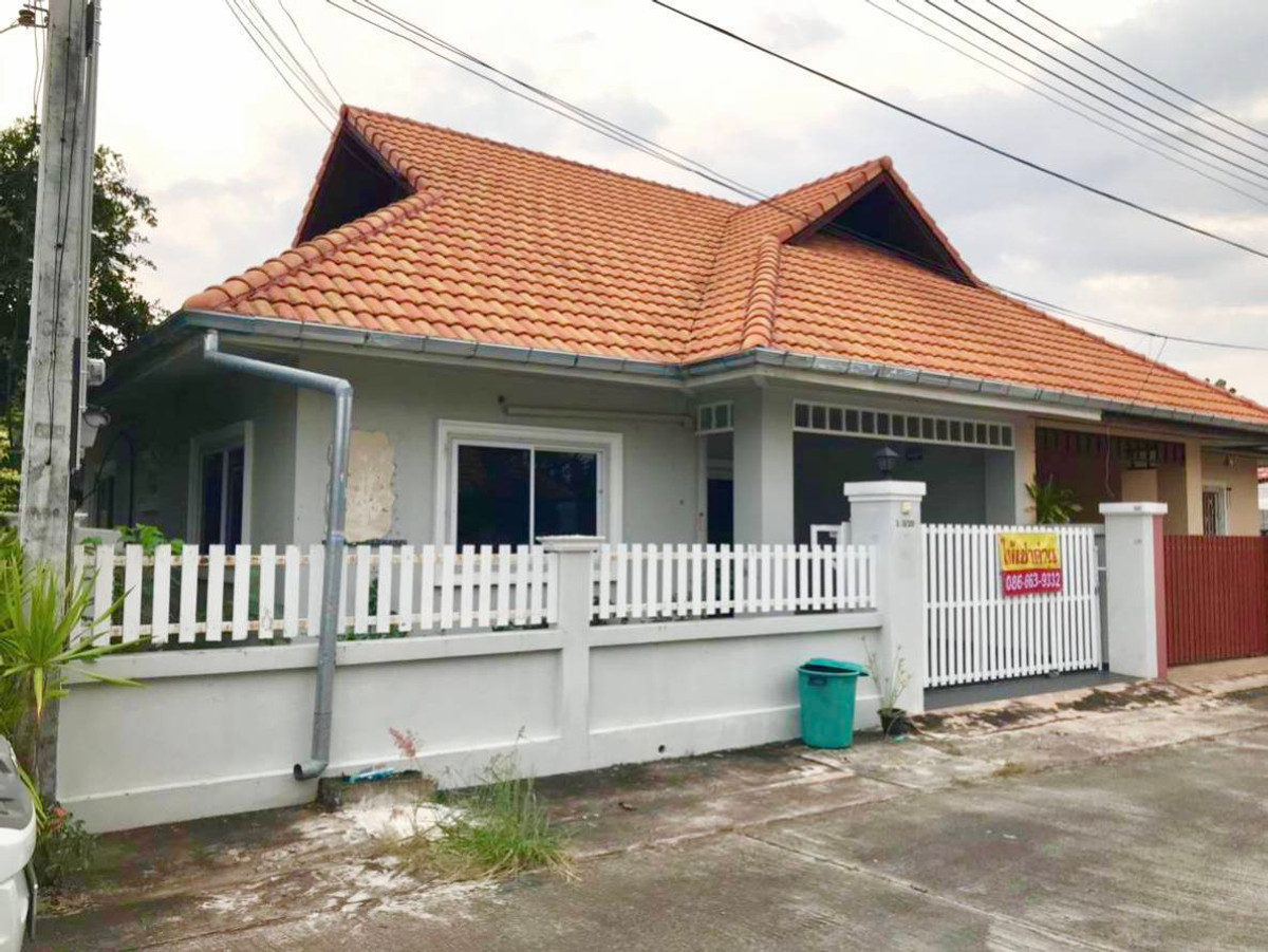 ให้เช่าบ้านพัทยา บางแสน ชลบุรี สัตหีบ : ให้เช่าบ้านเดี่ยว บางเสร่ กรีน ฟิล แต่งสวยพร้อมอยู่ [RAR2512-2344]