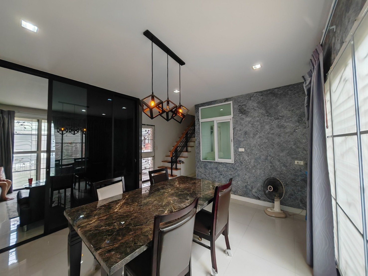 ขายบ้านพระราม 2 บางขุนเทียน : โกลเด้น นีโอ พระราม 2 / 3 ห้องนอน (ขาย), Golden Neo Rama 2 / 3 Bedrooms (FOR SALE) BALL202