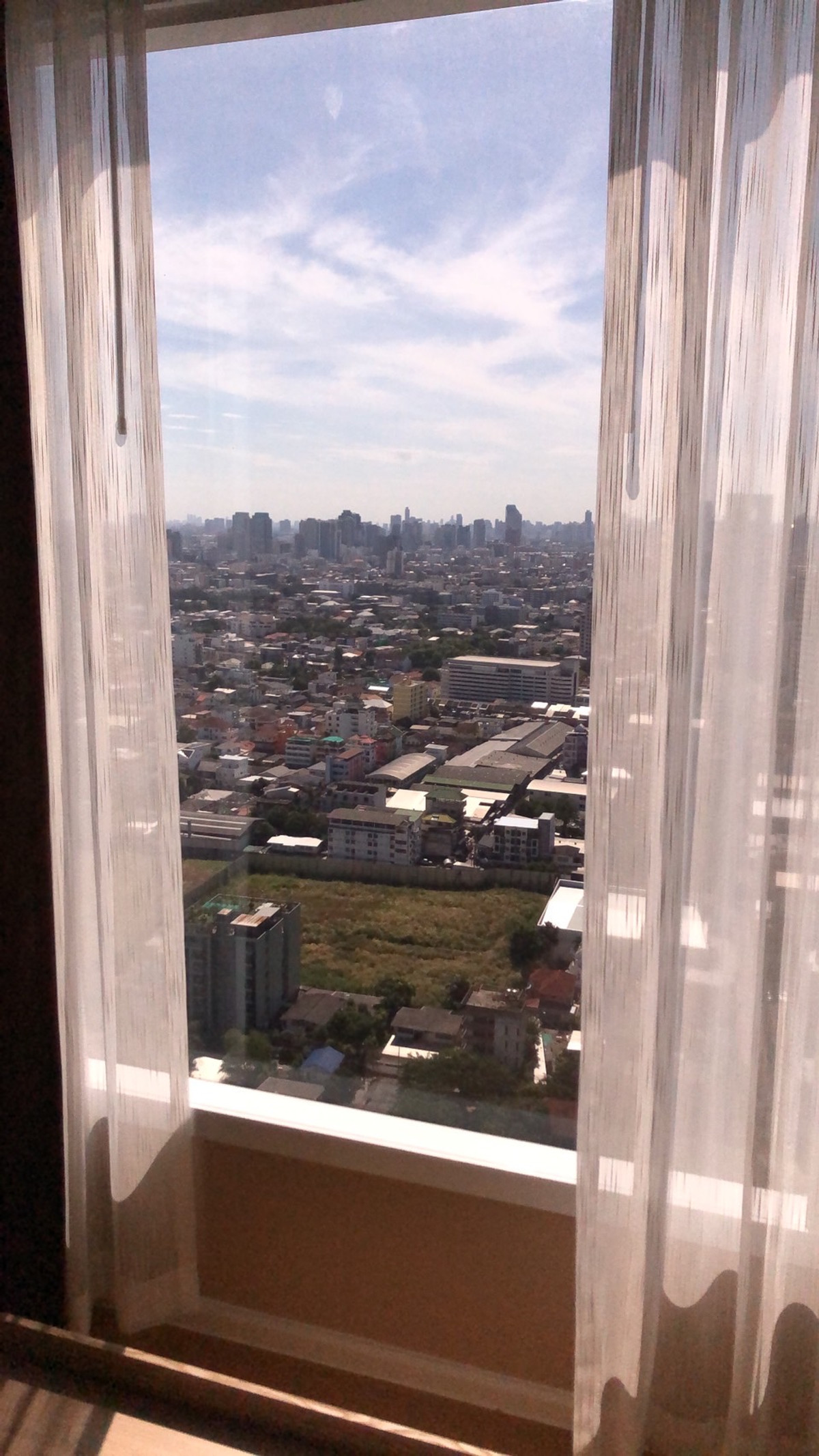 For RentCondoLadprao, Central Ladprao : For Rent ✨ The Saint Residences ✨ Fully furnished with appliances, near BTS Ha Yaek Ladprao.