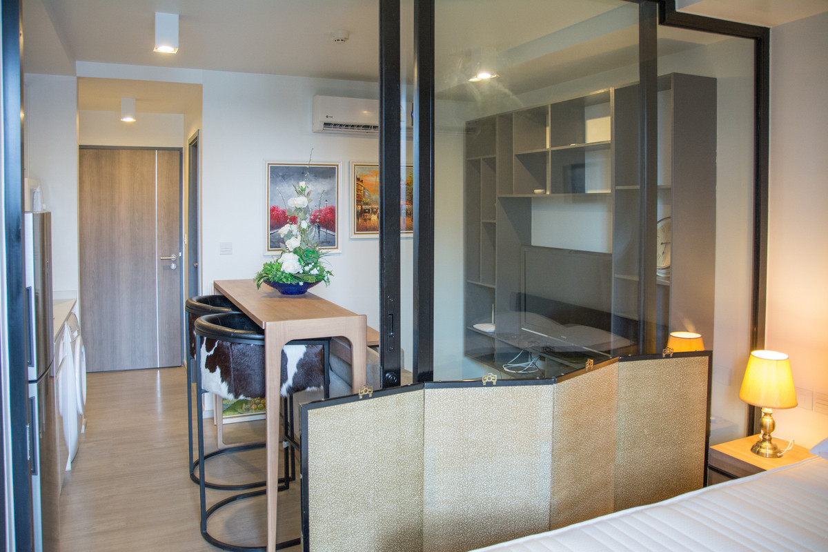 ให้เช่าคอนโดวิทยุ ชิดลม หลังสวน : (รับco-agent) คอนโด 1 ห้องนอน 1 ห้องน้ำ วิวไม่บล็อค รับสัตว์เลี้ยง