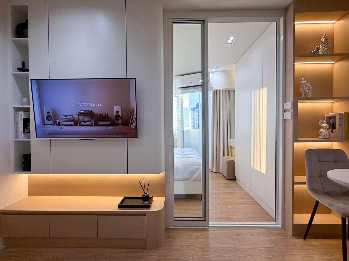 For SaleCondoChiang Mai : JC Hill Place Condo, Beautiful Mountain View Unit, only 800 meters from Chiang Mai University.