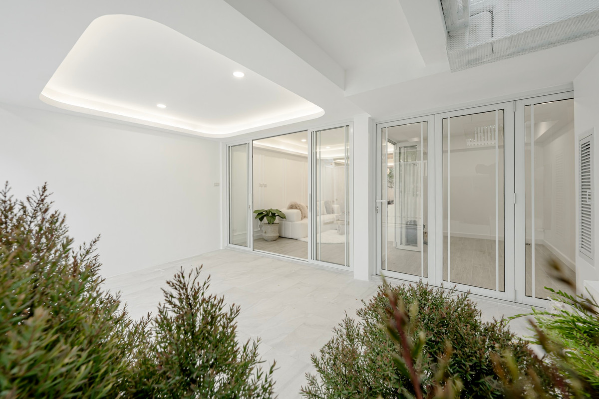 For SaleTownhomeSukhumvit, Asoke, Thonglor : K-6677 for sale, luxury townhome, newly decorated, near Thonglor, Artiar Pridi-Ekkamai, 3-story townhome, Pridi 42