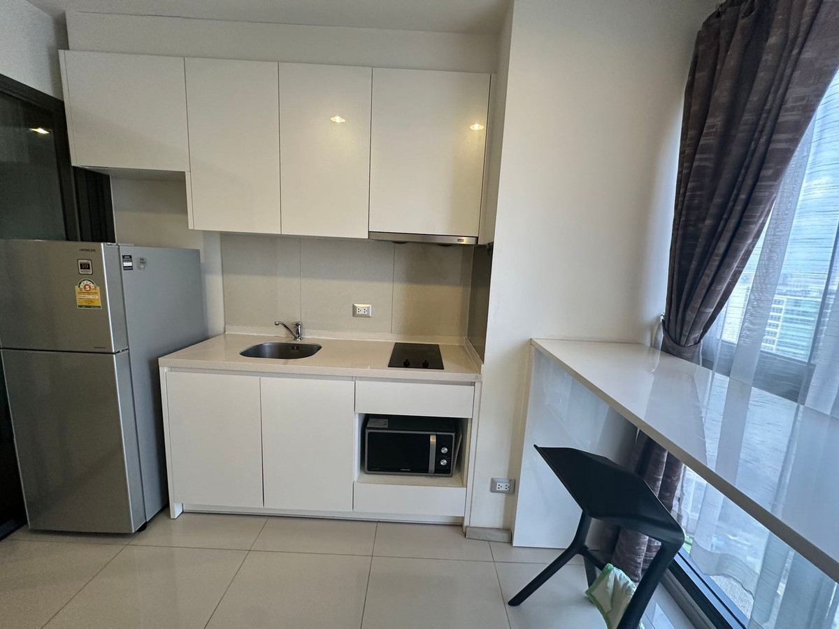 ขายคอนโดสุขุมวิท อโศก ทองหล่อ : [Under market 20++%] คอนโด Rhythm Sukhumvit 42 ห้องกว้าง อยู่สบาย วิวโล่ง ราคาแบบนี้ต้องเก็บ