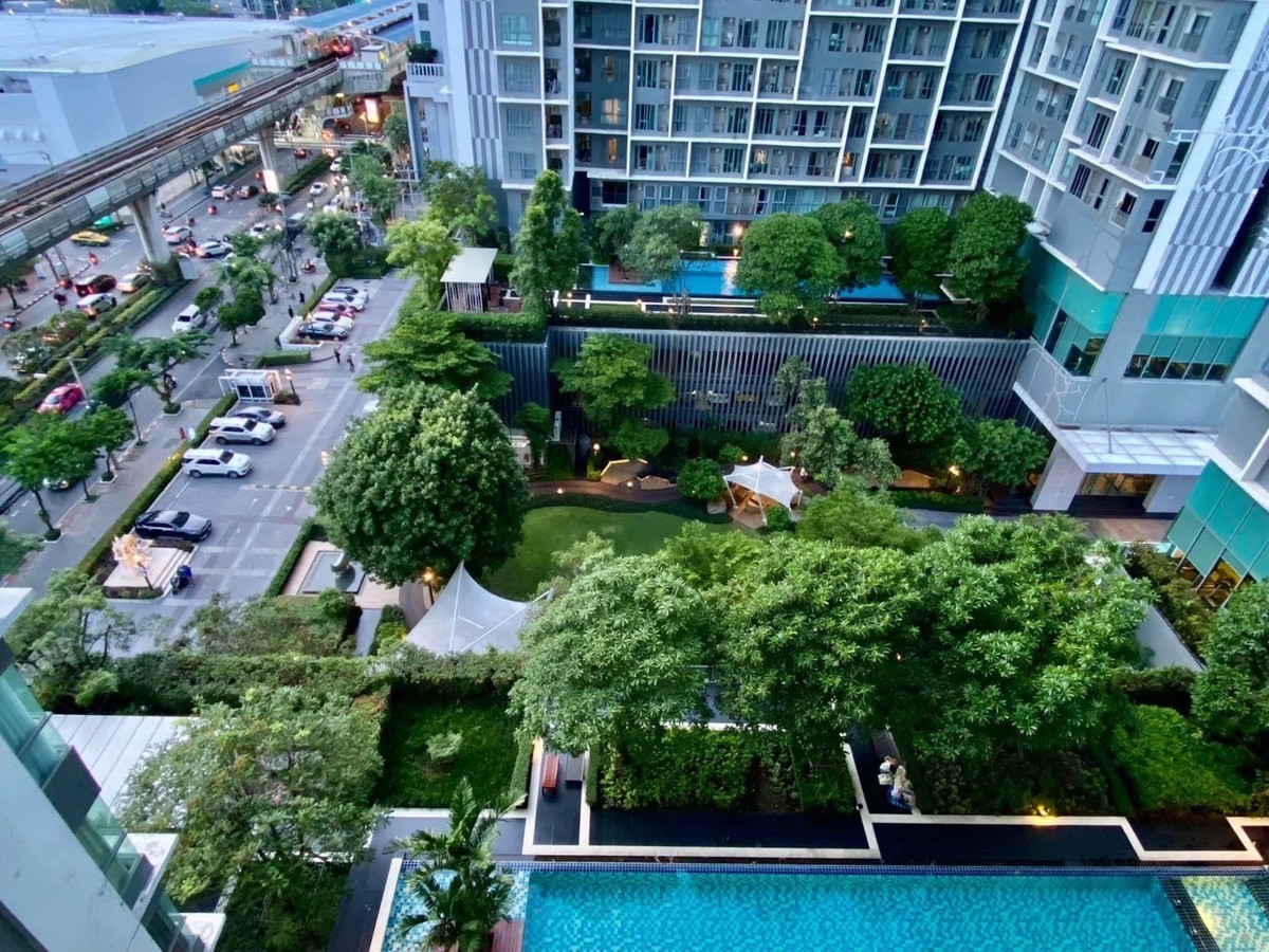 For RentCondoOnnut, Udomsuk : Condo for rent next to BTS, next to Century 21 mall, BTS On Nut 20 m., pool view Tel 095 878 5645