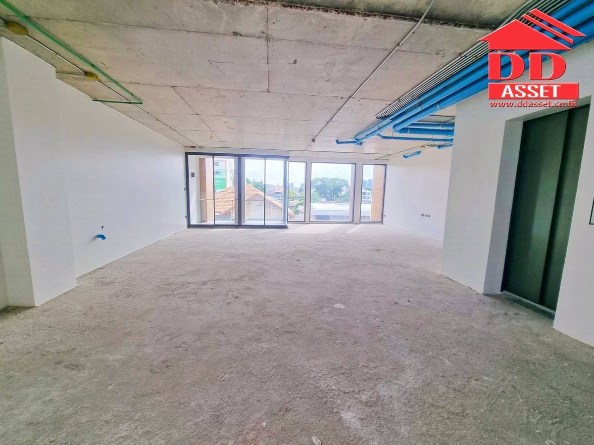 ขายโฮมออฟฟิศพระราม 9 เพชรบุรีตัดใหม่ RCA : For Sale The​ Element พระราม9​ โฮมออฟฟิศ 5 ชั้น มีลิฟต์​ ใกล้ The Nine พระราม 9 ใกล้แอร์พอร์ตลิ้ง​ สถานีหัวหมาก รหัส : H8153