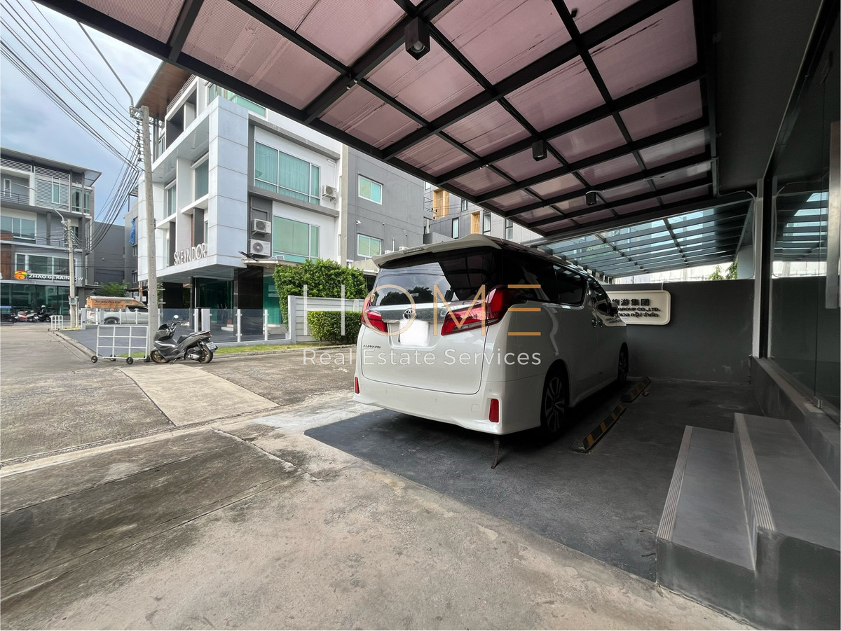 For RentTownhomeRatchadapisek, Huaikwang, Suttisan : Home office, B-Square Rama 9 - Mengjai / 4 Storey (FOR RENT) TPM138
