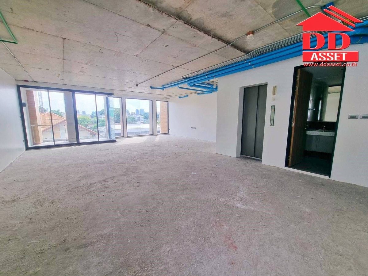 ขายโฮมออฟฟิศพระราม 9 เพชรบุรีตัดใหม่ RCA : For Sale The​ Element พระราม9​ โฮมออฟฟิศ 5 ชั้น มีลิฟต์​ ใกล้ The Nine พระราม 9 ใกล้แอร์พอร์ตลิ้ง​ สถานีหัวหมาก รหัส : H8153