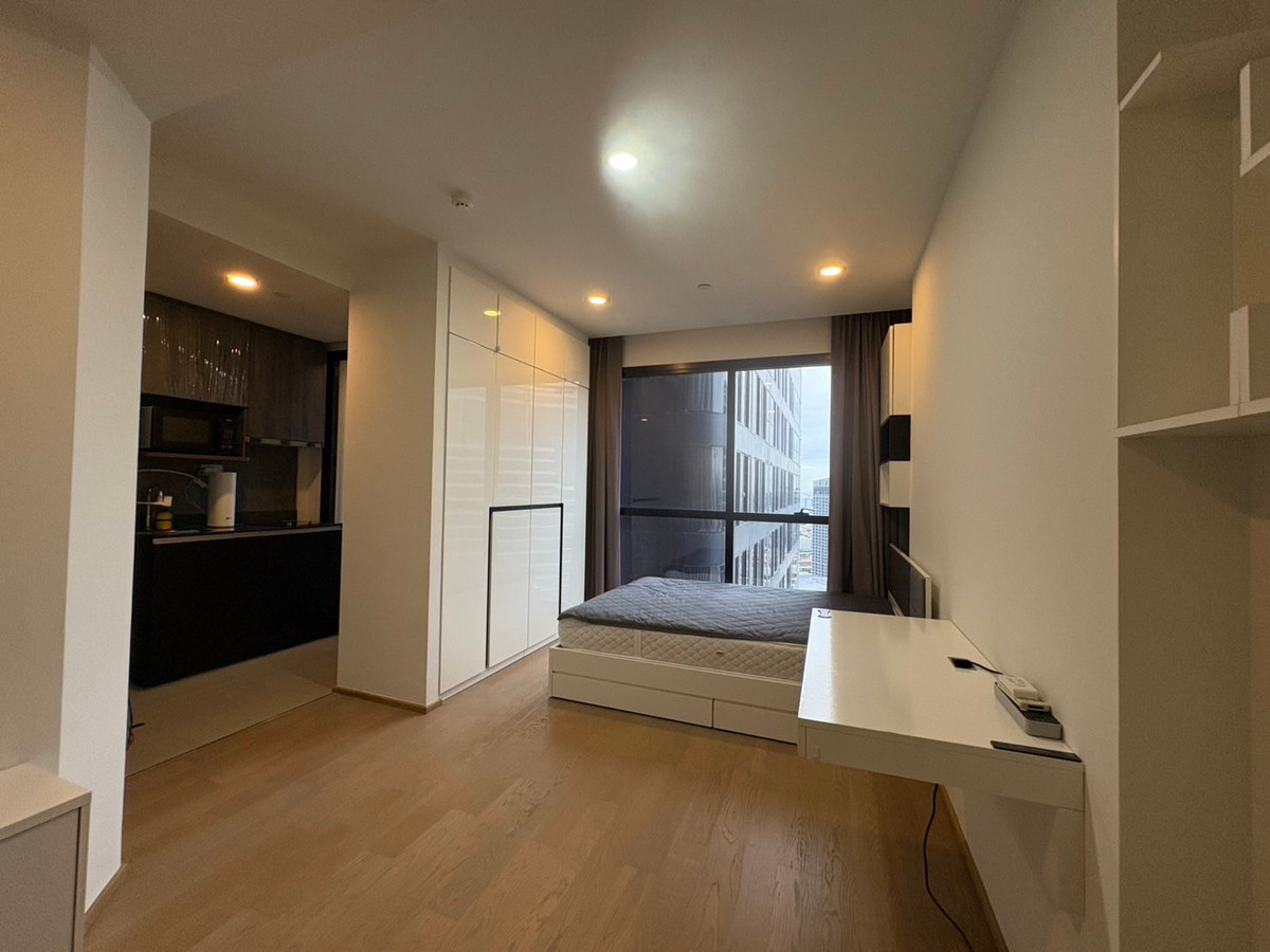 ขายคอนโดสยาม จุฬา สามย่าน : ★ราคาดีเว่อร์ เพียงแค่ 6.19 ลบ. ★ห้องสวย ขนาด 25 ตรม. ชั้น 41 ★  ใกล้ห้างสรรพสินค้ามากมาย ★เฟอร์นิเจอร์ครบครัน ★ @ Aston Chula-Silom