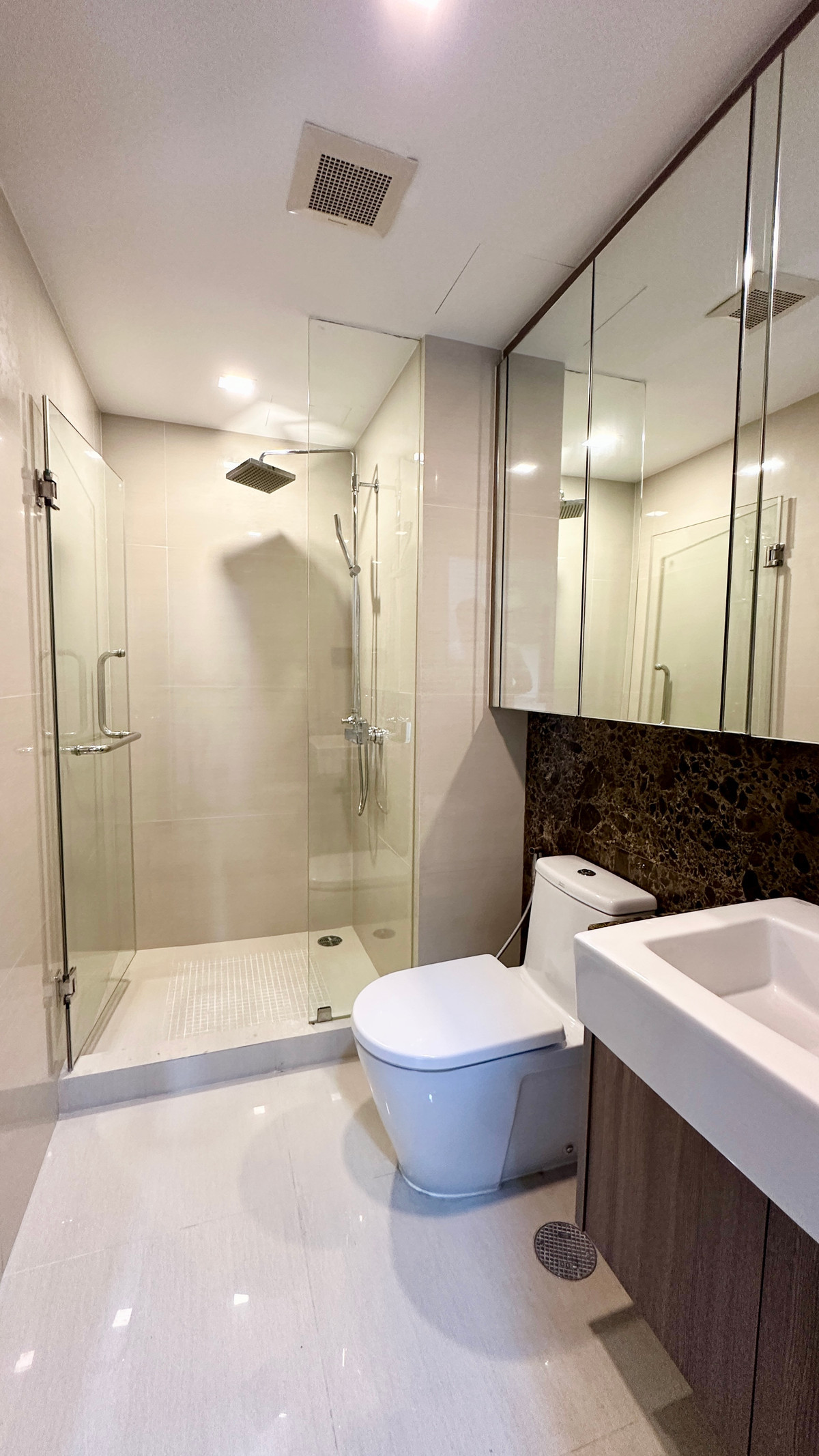 ขายคอนโดสุขุมวิท อโศก ทองหล่อ : [Under Market 20%] ประหยัดไป 2 ล้านทันที คอนโดเลี้ยงสัตว์ได้ lowrise ย่านทองหล่อ