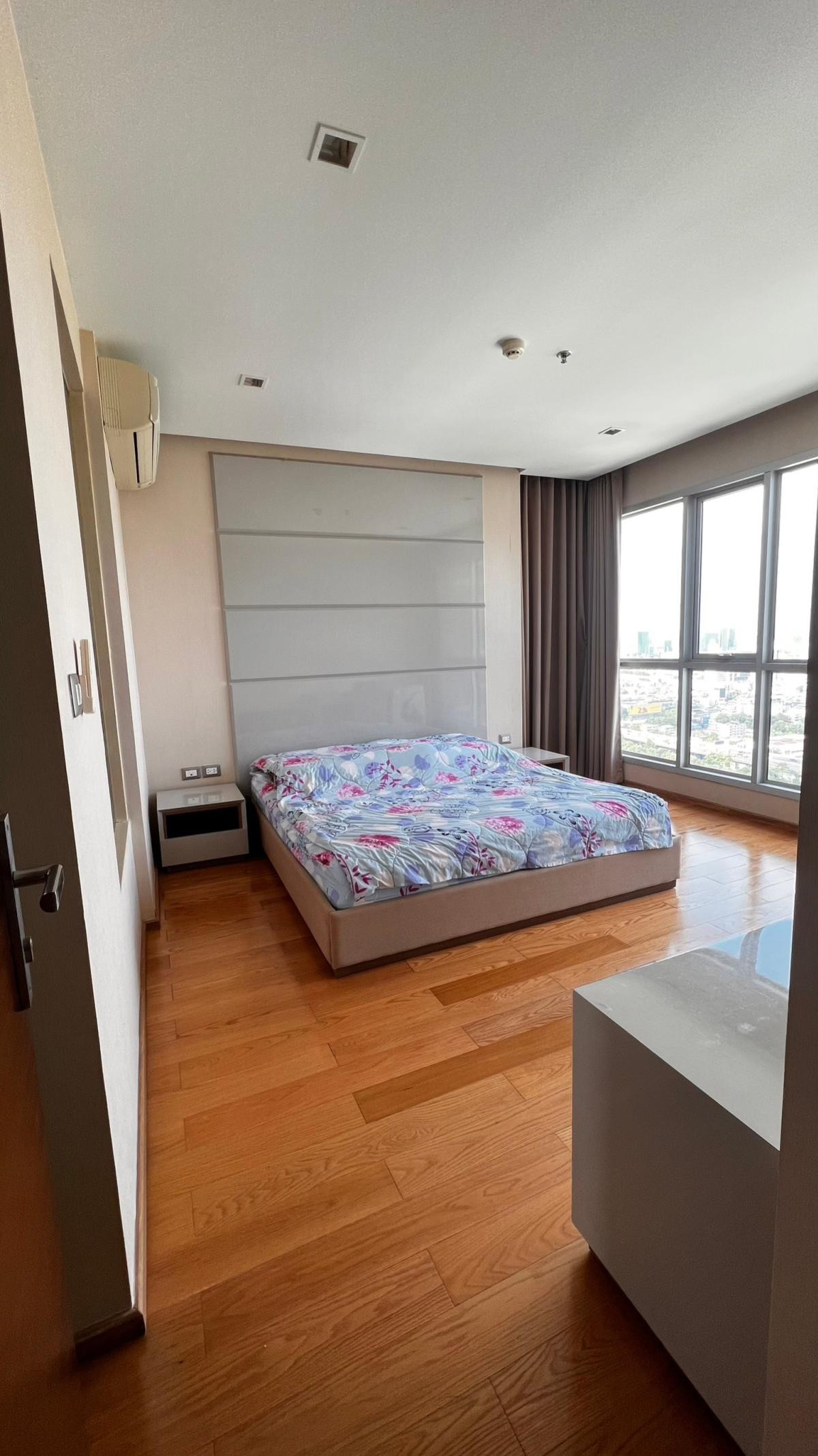 ขายคอนโดพระราม 9 เพชรบุรีตัดใหม่ RCA : ขายคอนโด ดิ แอดเดรส อโศก MRT-เพชรบุรี มักกะสัน เขต ราชเทวี กรุงเทพ CX-44062 (S)