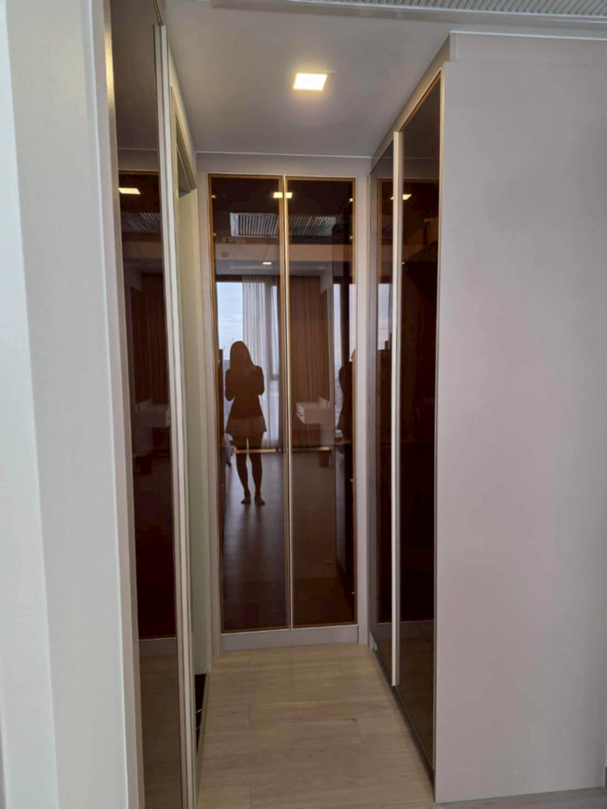 ให้เช่าคอนโดพระราม 9 เพชรบุรีตัดใหม่ RCA : For Rent Condo One 9 Five Asoke - Rama 9 Fully Furnished(S03-2204)