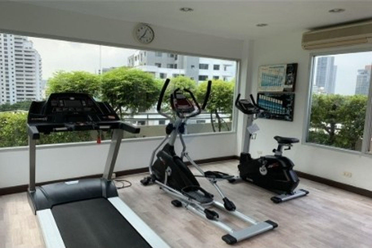 For SaleCondoSukhumvit, Asoke, Thonglor : ✨ For Sale: 49 Plus Condo ✨ 💰 Only 5,390,000 THB