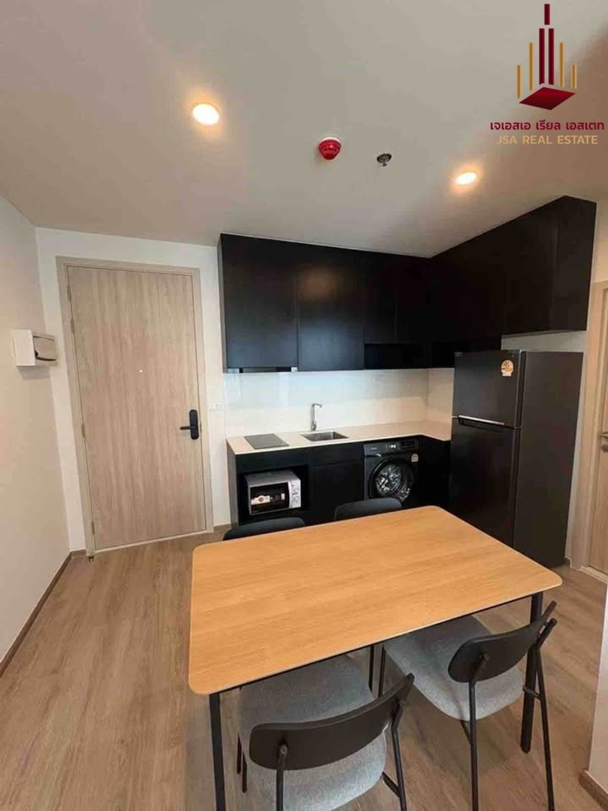 For RentCondoRama9, Petchburi, RCA : ✨ For Rent: Noble Nue District R9 Condo ✨ 💰 Only 33,000THB/month