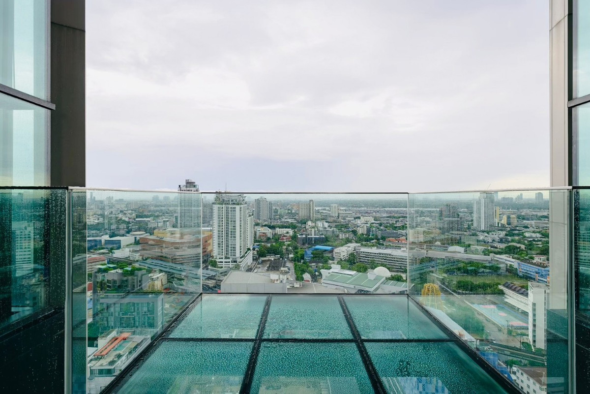 ขายคอนโดสุขุมวิท อโศก ทองหล่อ : [Under Market 20++%] Rhythm Ekkamai แบบ 2 นอน  ห้องใหญ่ วิวสีเขียว ราคานี้ไม่มีอีกแล้ว