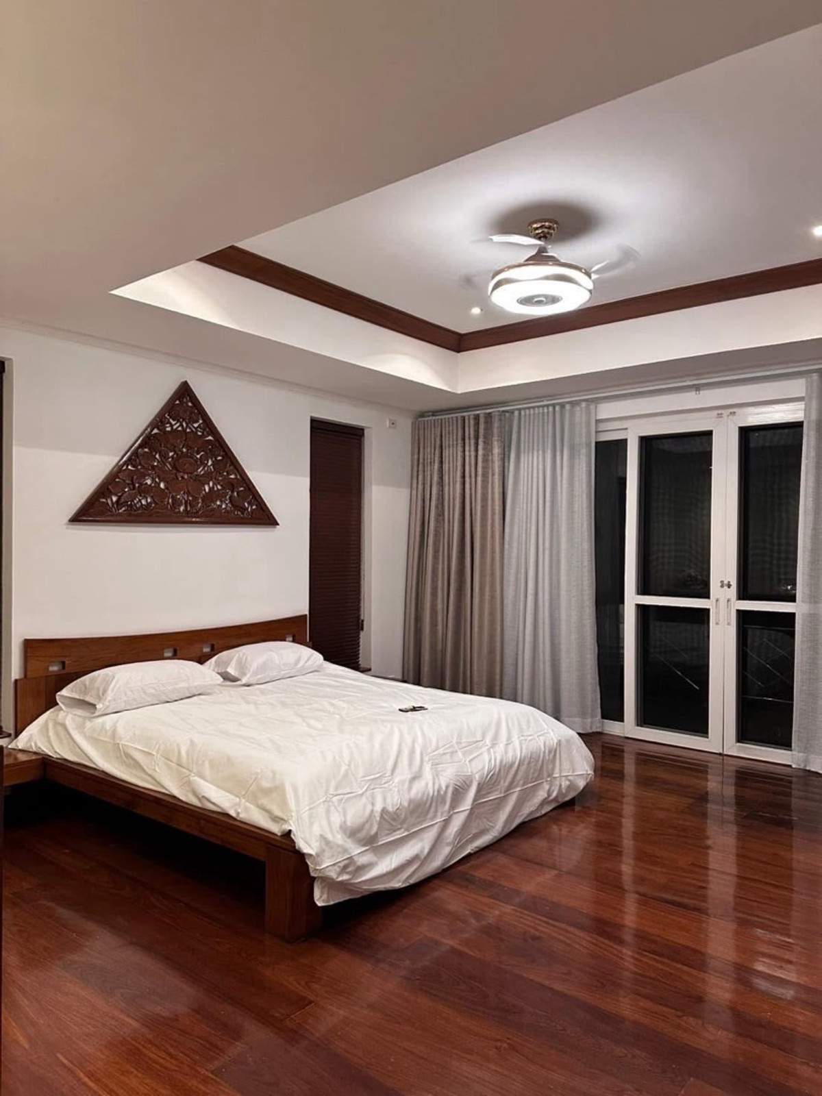 ขายบ้านพัทยา บางแสน ชลบุรี สัตหีบ : 🔥ขาย บ้านเดี่ยวหรู พัทยา เขาพระตำหนัก พร้อมสระว่ายน้ำ | 4 ห้องนอน 5 ห้องน้ำ | ใกล้หาดยินยอม ใกล้ทะเล | เหมาะอยู่อาศัย & ลงทุน | ที่ดินเกือบ 1 ไร่