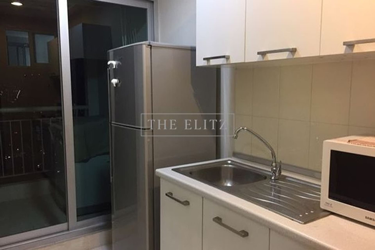 ให้เช่าคอนโดสาทร นราธิวาส : ✨ เป็นส่วนตัว ใจกลางเมือง Life @ Sathorn 10 ห้องสวย วิวเมืองสาทรพาโนรามา ลมเย็นสบาย ❤️