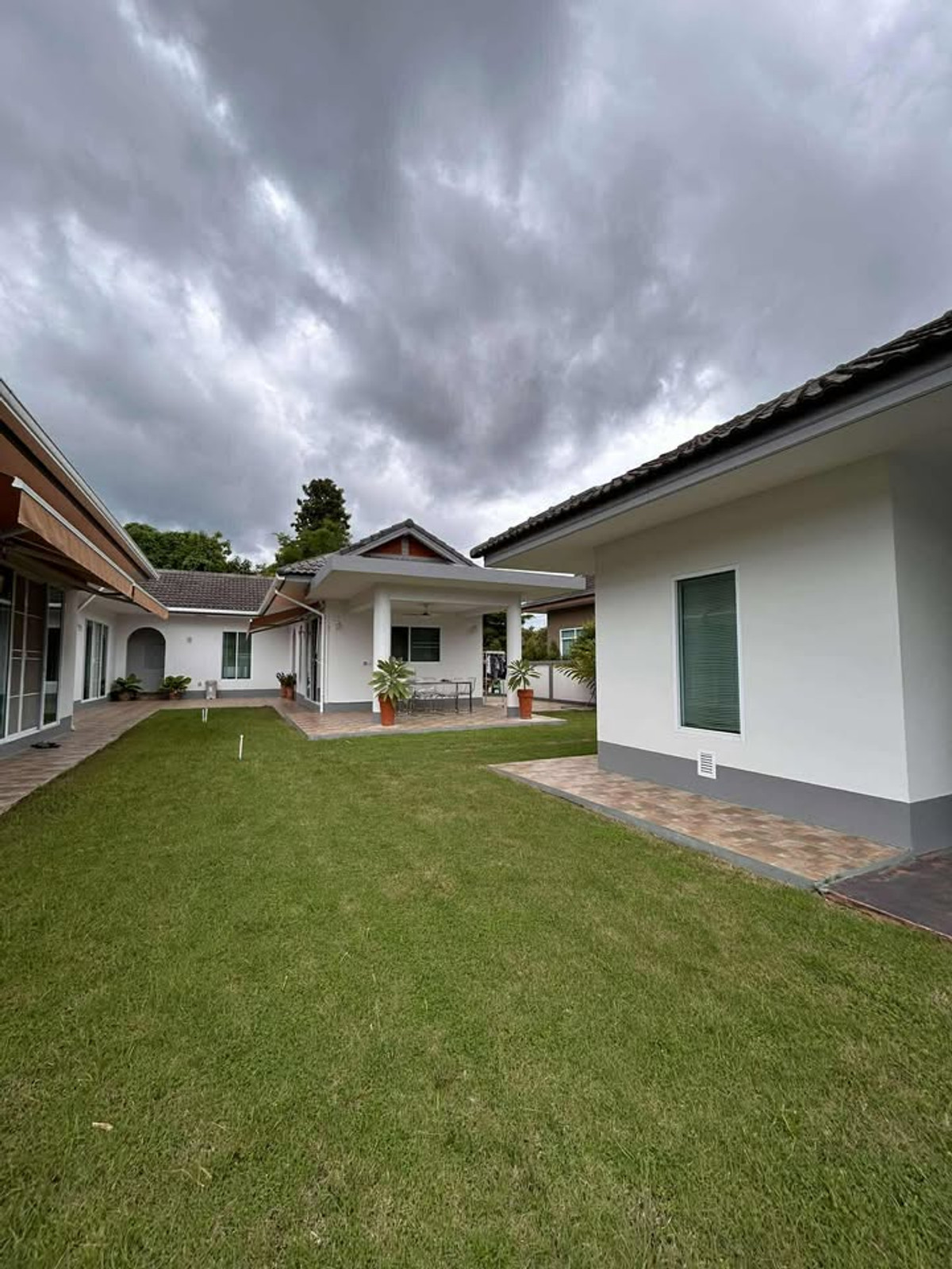 ขายบ้านเชียงราย : 🏡 ขาย / ให้เช่า บ้านพูลวิลล่า ท่าสาย เชียงราย ขนาดที่ดิน 195 ตรว.