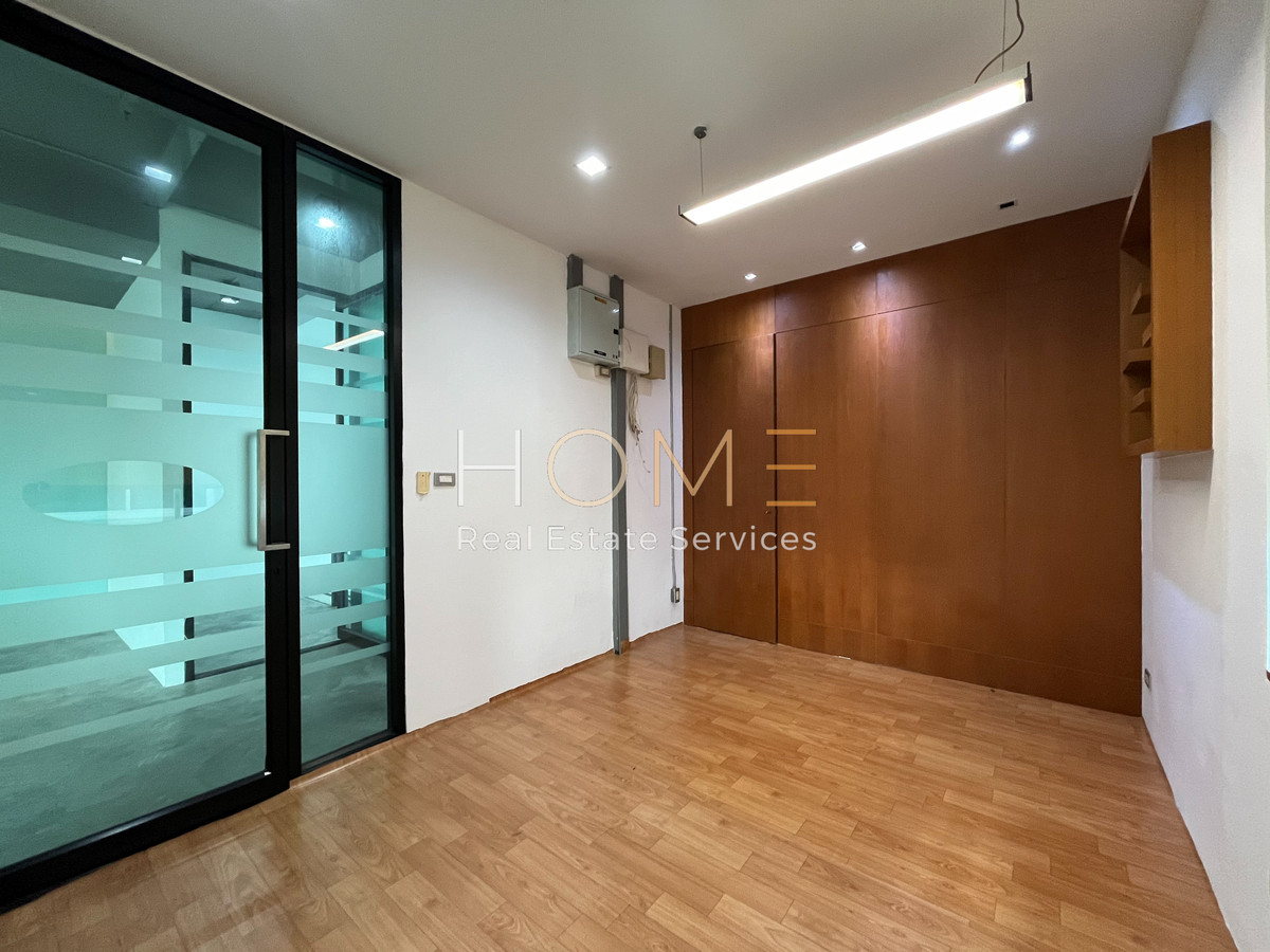 For RentTownhomeRatchadapisek, Huaikwang, Suttisan : Home office, B-Square Rama 9 - Mengjai / 4 Storey (FOR RENT) TPM138