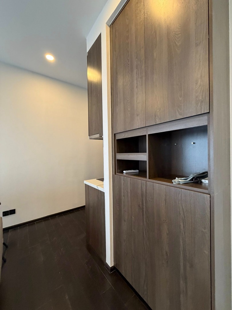 For RentCondoSukhumvit, Asoke, Thonglor : 🔥Rent Now🔥 Park Origin Thonglor, near BTS Thonglor Station. Fully furnished and ready to move in.