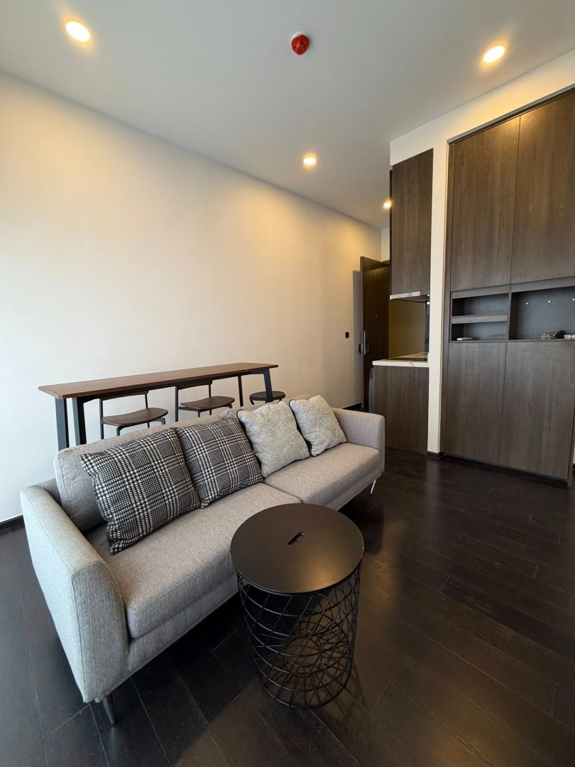 For RentCondoSukhumvit, Asoke, Thonglor : 🔥Rent Now🔥 Park Origin Thonglor, near BTS Thonglor Station. Fully furnished and ready to move in.