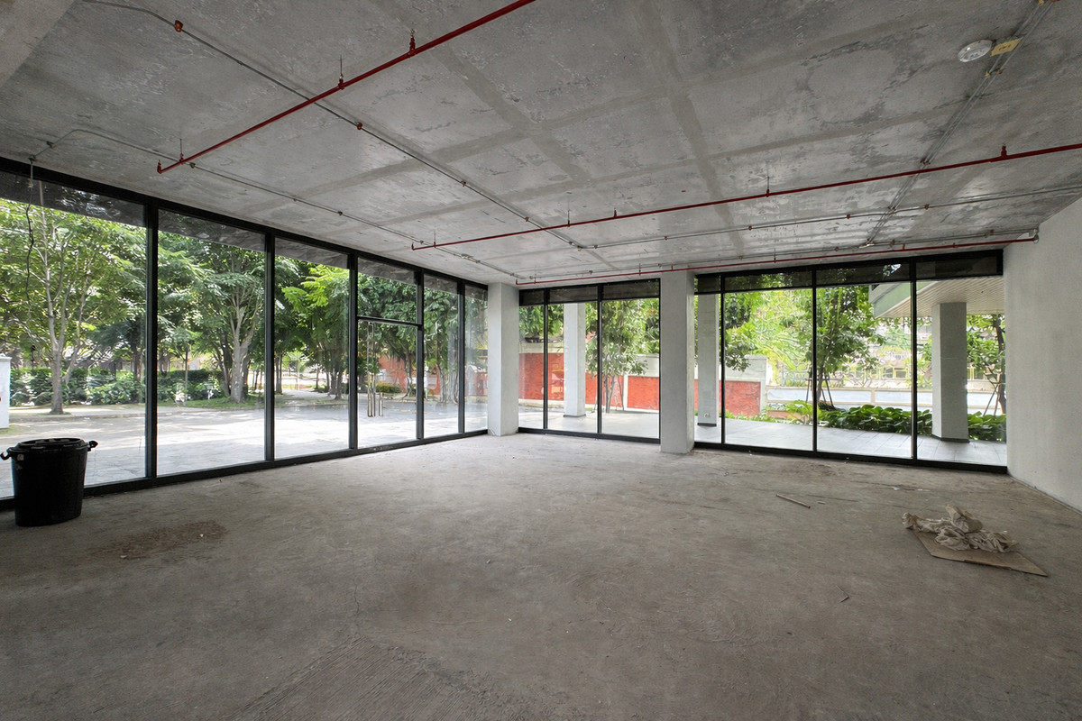 ให้เช่าร้านค้า/ตลาดนัดสุขุมวิท อโศก ทองหล่อ : พื้นที่ให้เช่า สภาพ 100%  เหมาะทำธุรกิจทุกประเภท พระราม 9 ** NO CO-AGENT ** 