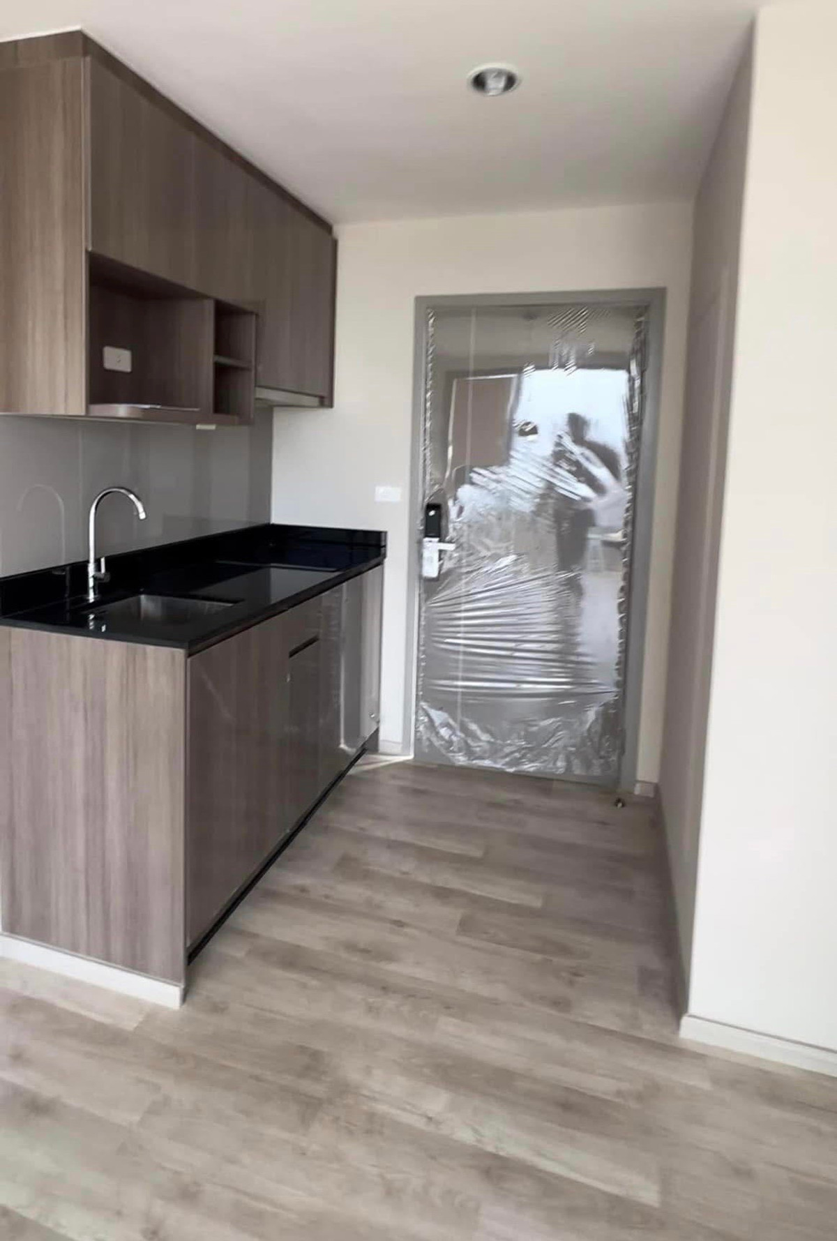 ให้เช่าคอนโดบางนา แบริ่ง ลาซาล : ปล่อยเช่า ห้องสวย ไอดีโอ อีสพ้อยส์