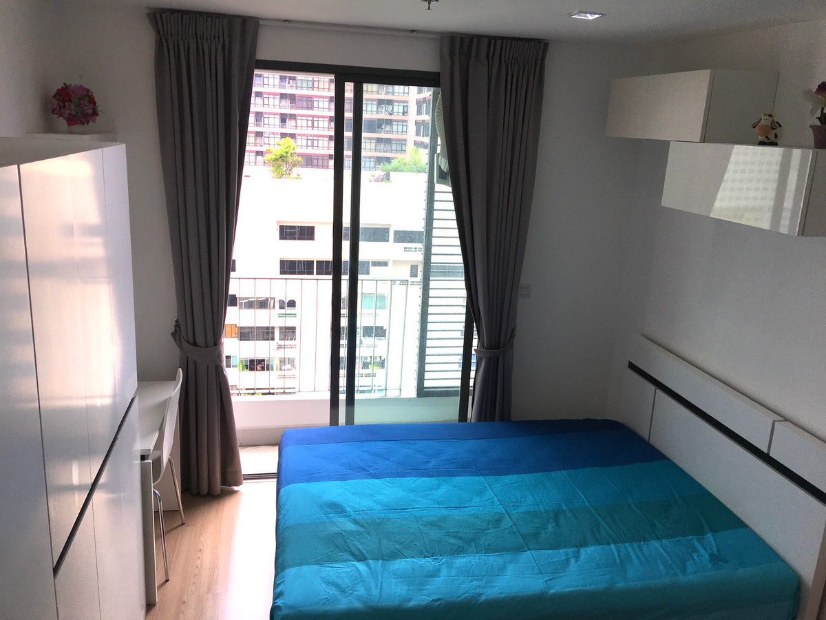 For RentCondoRatchathewi,Phayathai : !! Beautiful room for rent, Condo Ideo Mobi Phayathai (Ideo Mobi Phayathai), near BTS Phaya Thai.