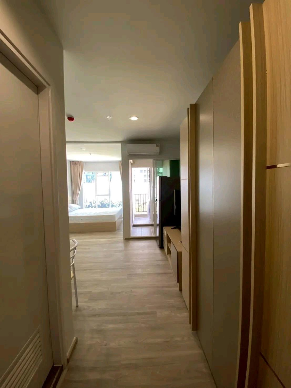 For RentCondo : ปล่อยเช่าคอนโดใกล้รถไฟฟ้า
Regent Home Bangna (New)
BTS บางนา 400 เมตร เดิน 5 นาที
อาคาร A ชั้น 5 (28 ตร.ม.)
1 ห้องนอน 1 ห้องน้ำ มีระเบียง
เฟอร์นิเจอร์ครบ
ใกล้ไบเทคบางนา ใกล้เซ็นทรัลบางนา
ใกล้แหล่งของกิน
ราคา สุดคุ้ม 11,000บาทต่อเดือน