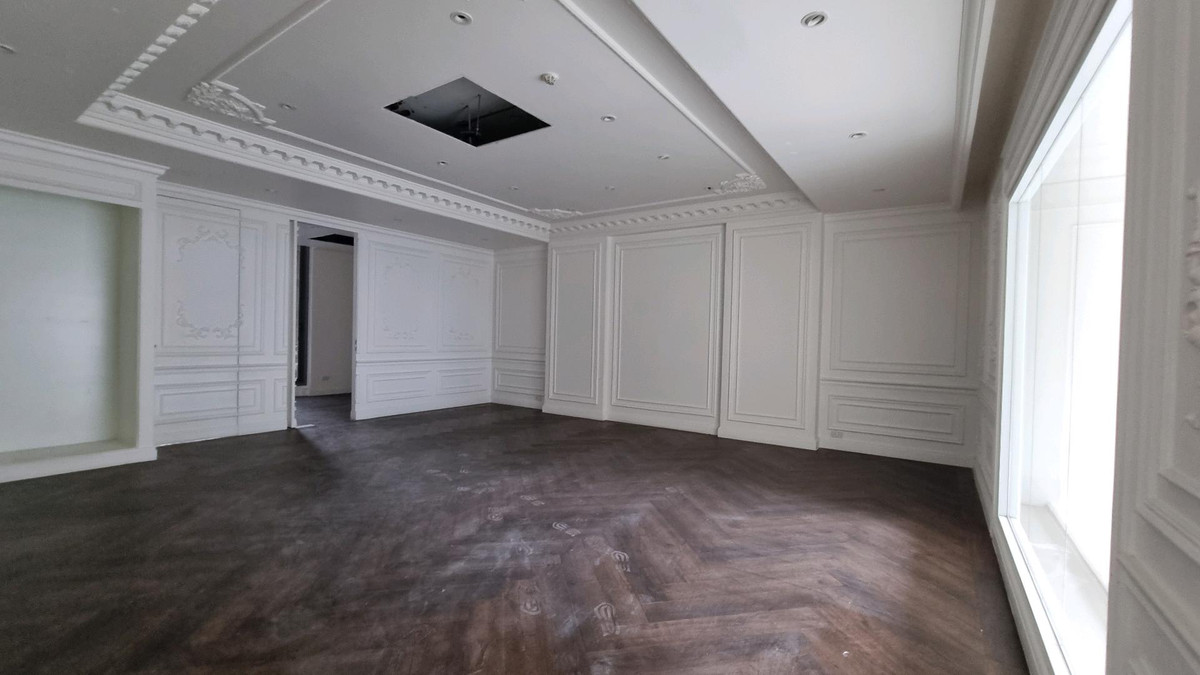 For RentRetail SpaceSukhumvit, Asoke, Thonglor : Space for rent, Thonglor 2 stories  size 182.7 square meters  1,500 baht / square