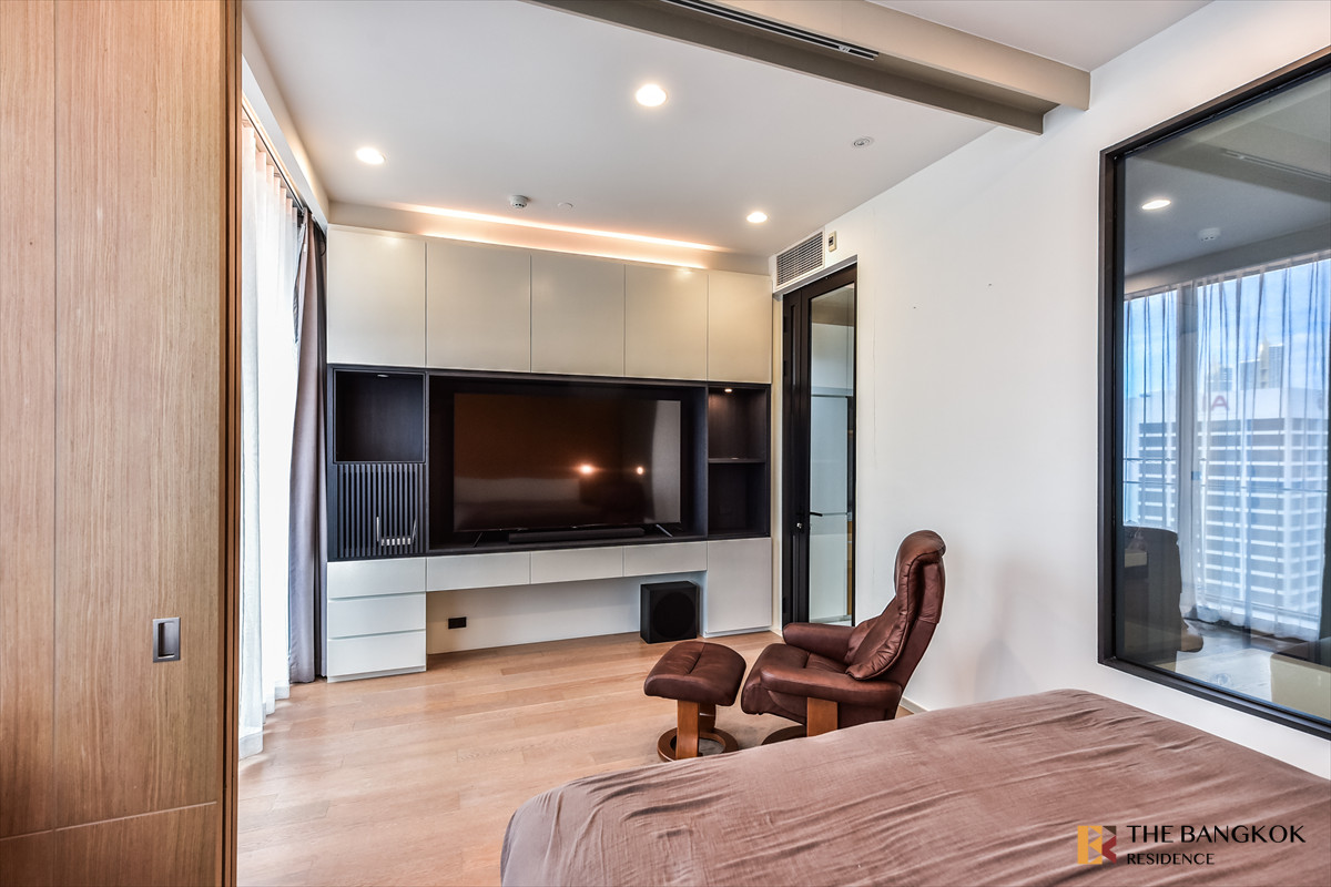 คอนโดสีลม ศาลาแดง บางรัก : 📌 Urgent‼️ [For Rent / Sale], Ready to Move In ✅ [High Floor‼️] By Aimee Tel. 0658208476 (Call Now!)