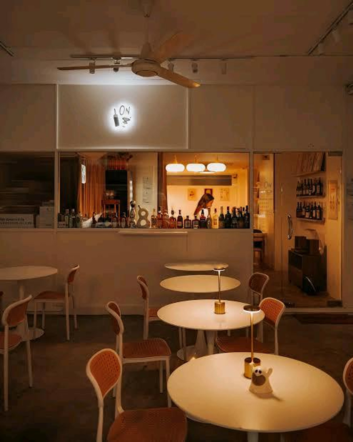 ให้เช่าอาคารพาณิชย์สุขุมวิท อโศก ทองหล่อ : ✨️ For Rent 📍Park Avenue เอกมัย | 70 ตรม. ชั้นล่าง ตกแต่งพร้อมเริ่มธุรกิจ เปิดร้านได้ 24 ชม. 💡 – 125K