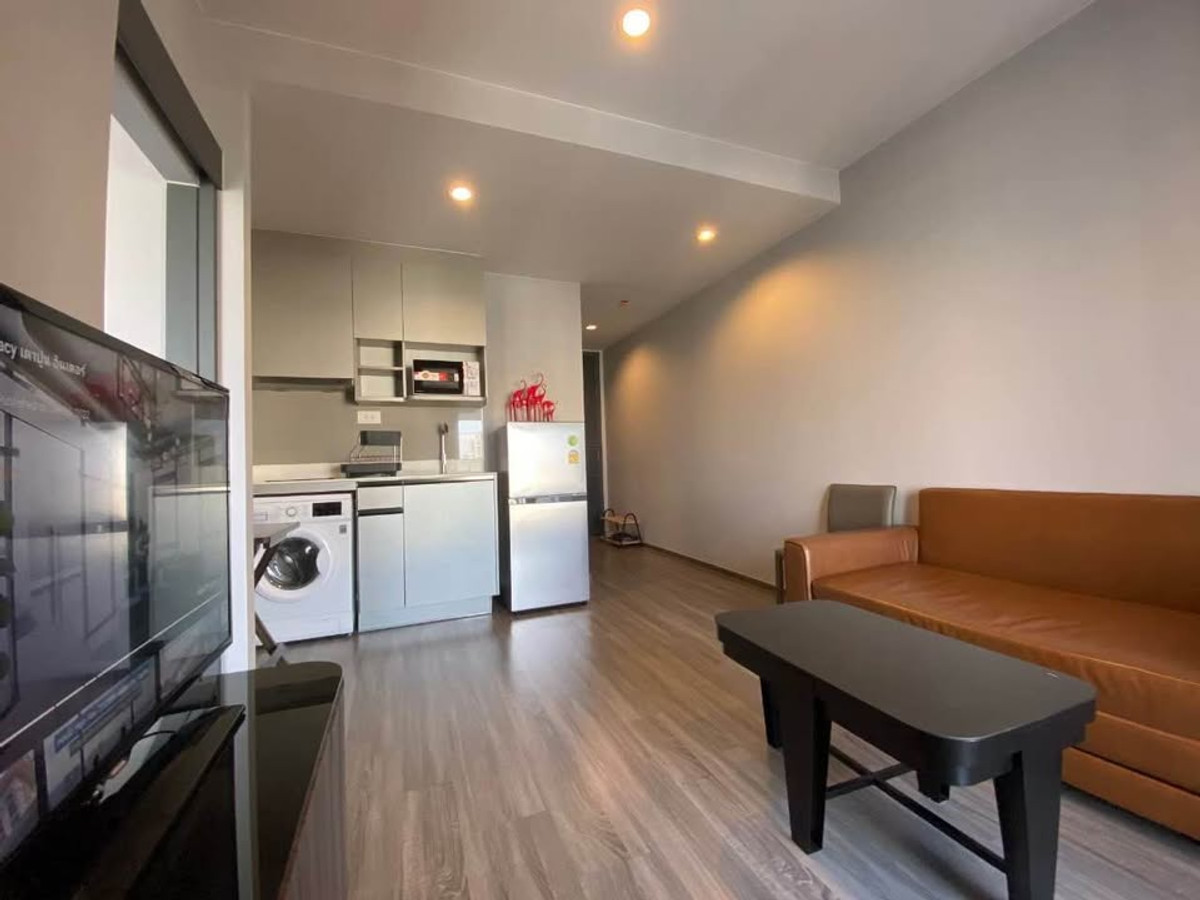 คอนโดราชเทวี พญาไท : ขายและให้เช่า คอนโด ชั้น 18 พร้อมเฟอร์นิเจอร์ ตกแต่งสวยงาม ย่านรางน้ำ-อนุสาวรีย์ ใกล้คิง เพาเวอร์ รางนํ้า เพียง 350 เมตร