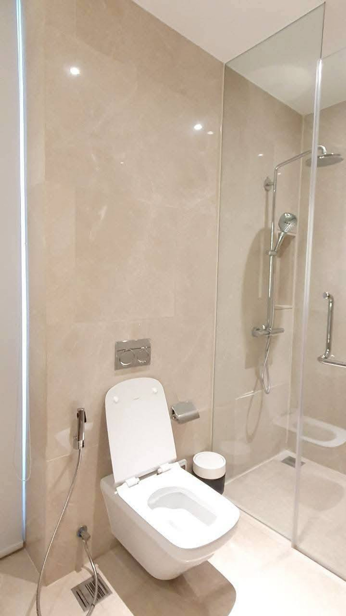 For RentCondoWongwianyai, Charoennakor : 💠Luxury Room 💠Magnolias Waterfront Residence 2bed2bath 102 Sqm Fullyfurnish 120,000-