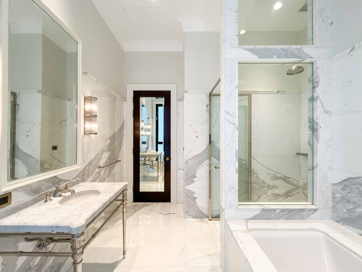 ให้เช่าคอนโดวิทยุ ชิดลม หลังสวน : Condo for Rent 98 Wireless Monthly 200,000 THB