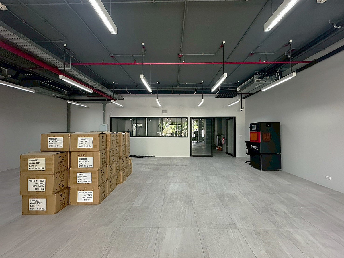 ให้เช่าร้านค้า/ตลาดนัดสุขุมวิท อโศก ทองหล่อ : พื้นที่ให้เช่า สภาพ 100%  เหมาะทำธุรกิจทุกประเภท พระราม 9 ** NO CO-AGENT ** 