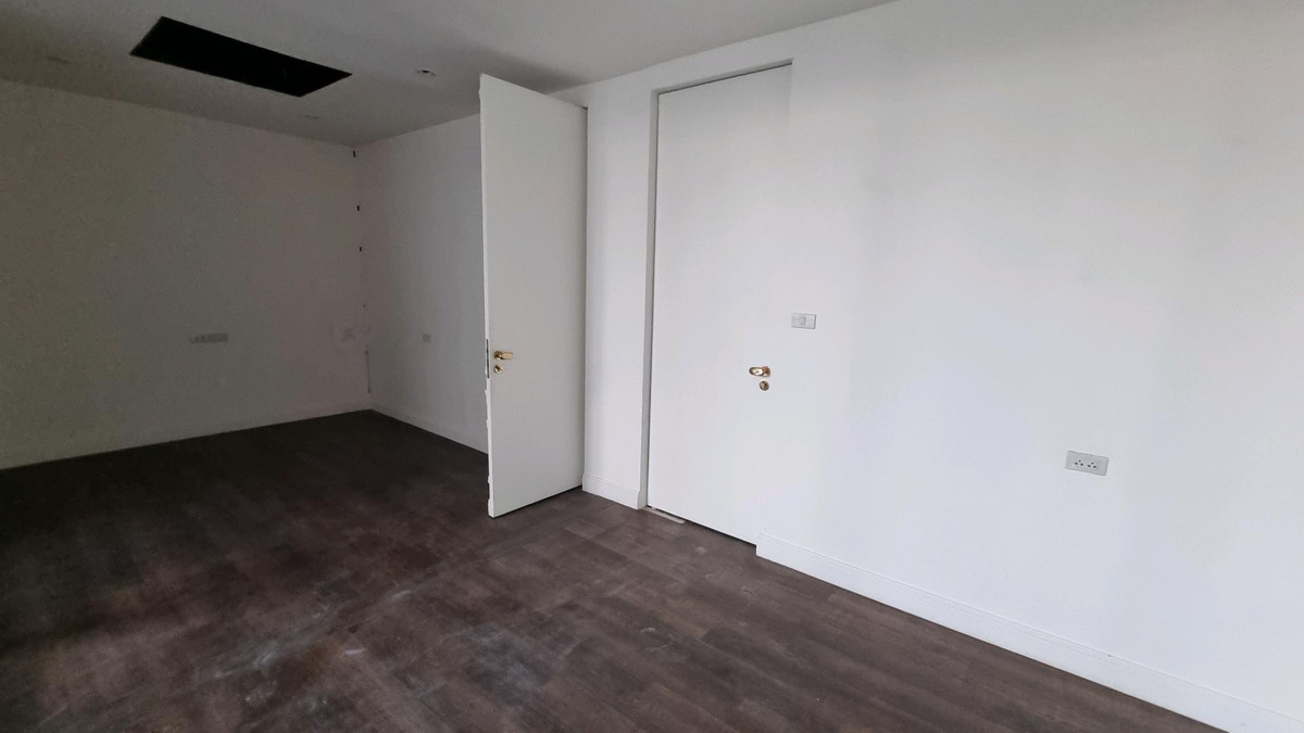 For RentRetail SpaceSukhumvit, Asoke, Thonglor : Space for rent, Thonglor 2 stories  size 182.7 square meters  1,500 baht / square