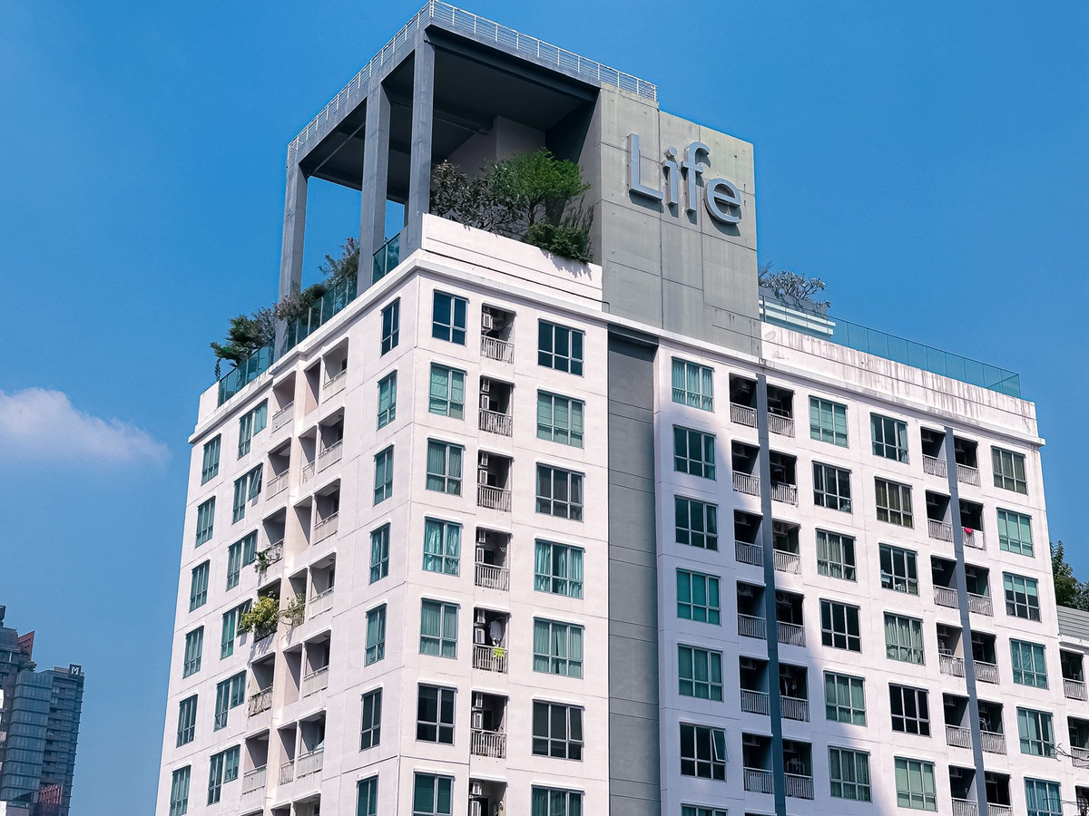 ให้เช่าคอนโดสาทร นราธิวาส : ✨ ทำเลทองสาทร Life @ Sathorn 10 เข้า-ออกได้ทั้งสาทรและสีลม 👌