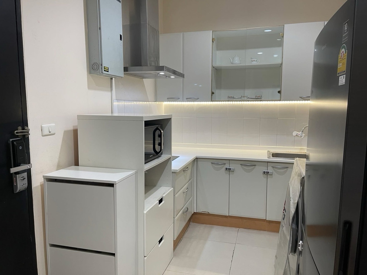 ขายคอนโดราชเทวี พญาไท : 📢✨ ห้องขนาดใหญ่ใจกลางเมือง — เหมาะทั้งอยู่เองและลงทุน! ทำเลศักยภาพ ใกล้สำนักงาน ห้างสรรพสินค้า โรงเรียน มหาวิทยาลัยชั้นนำ และโรงพยาบาล