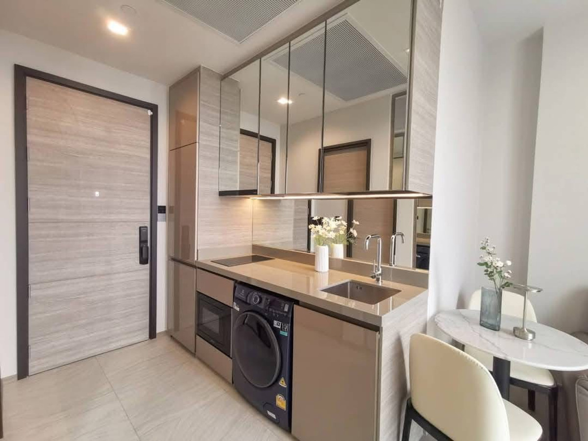 For RentCondoLadprao, Central Ladprao : 💥ST-4701💥The Crest Park Residences👉  Line : @luxeliving