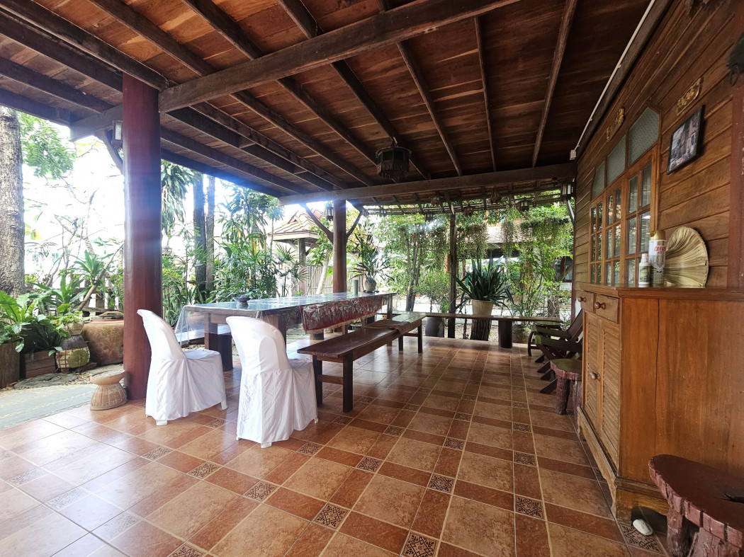 ขายบ้านสุขุมวิท อโศก ทองหล่อ : ขายบ้านเดี่ยว สไตล์ไทยเดิม ไม้ผสมปูน บรรยากาศร่มรื่น ใกล้  ถนน พุทธมณฑลสาย 4 ขนาด 50 ตรว