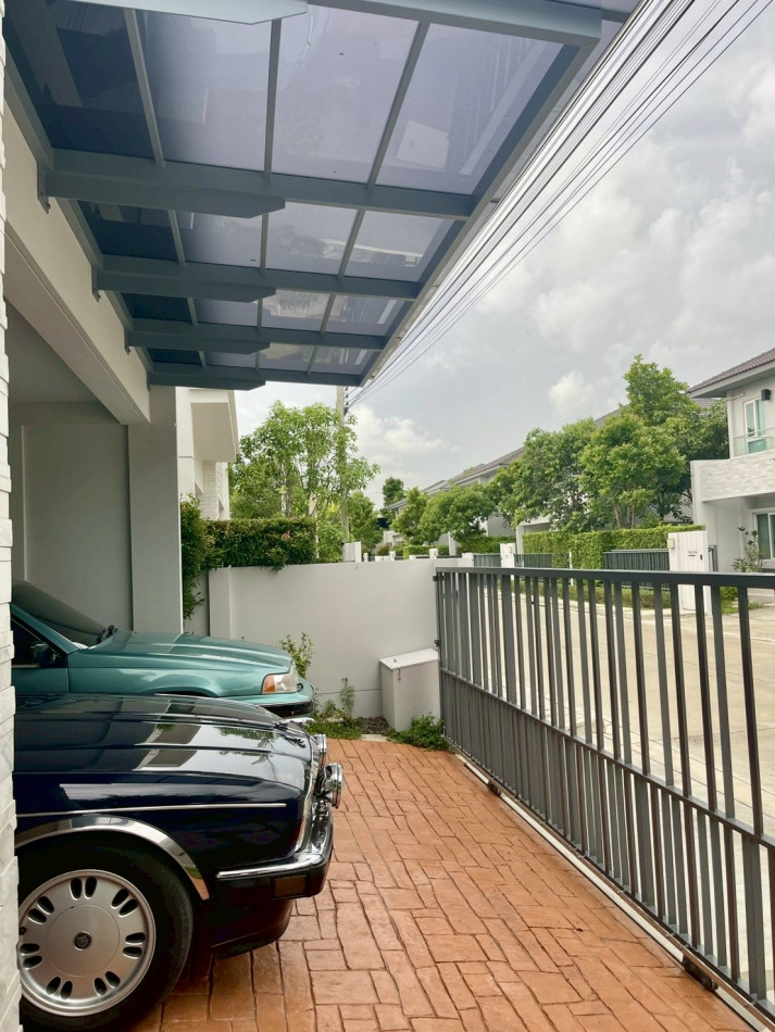 ขายบ้านลาดกระบัง สุวรรณภูมิ : ขายบ้านเดี่ยว  มัณฑนา 2 ตกแต่งสไตล์ Art Piece ใกล้ มอเตอร์เวย์-กรุงเทพกรีฑาตัดใหม่   ขนาด 57 ตรว