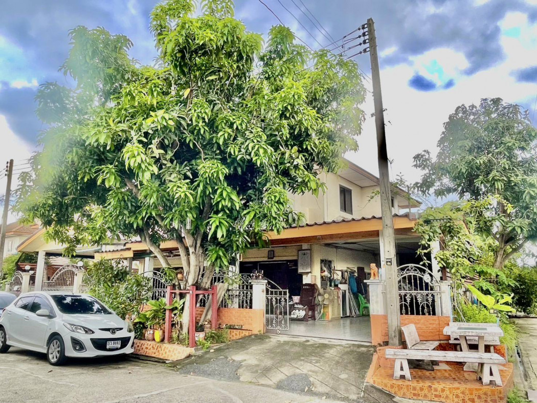 ขายบ้านปทุมธานี รังสิต ธรรมศาสตร์ : ขายบ้านเดี่ยว ซื่อตรง รังสิต คลอง 3 หลังมุม กว้างมาก ใกล้ ดรีมเวิลด์  ขนาด 90 ตรว