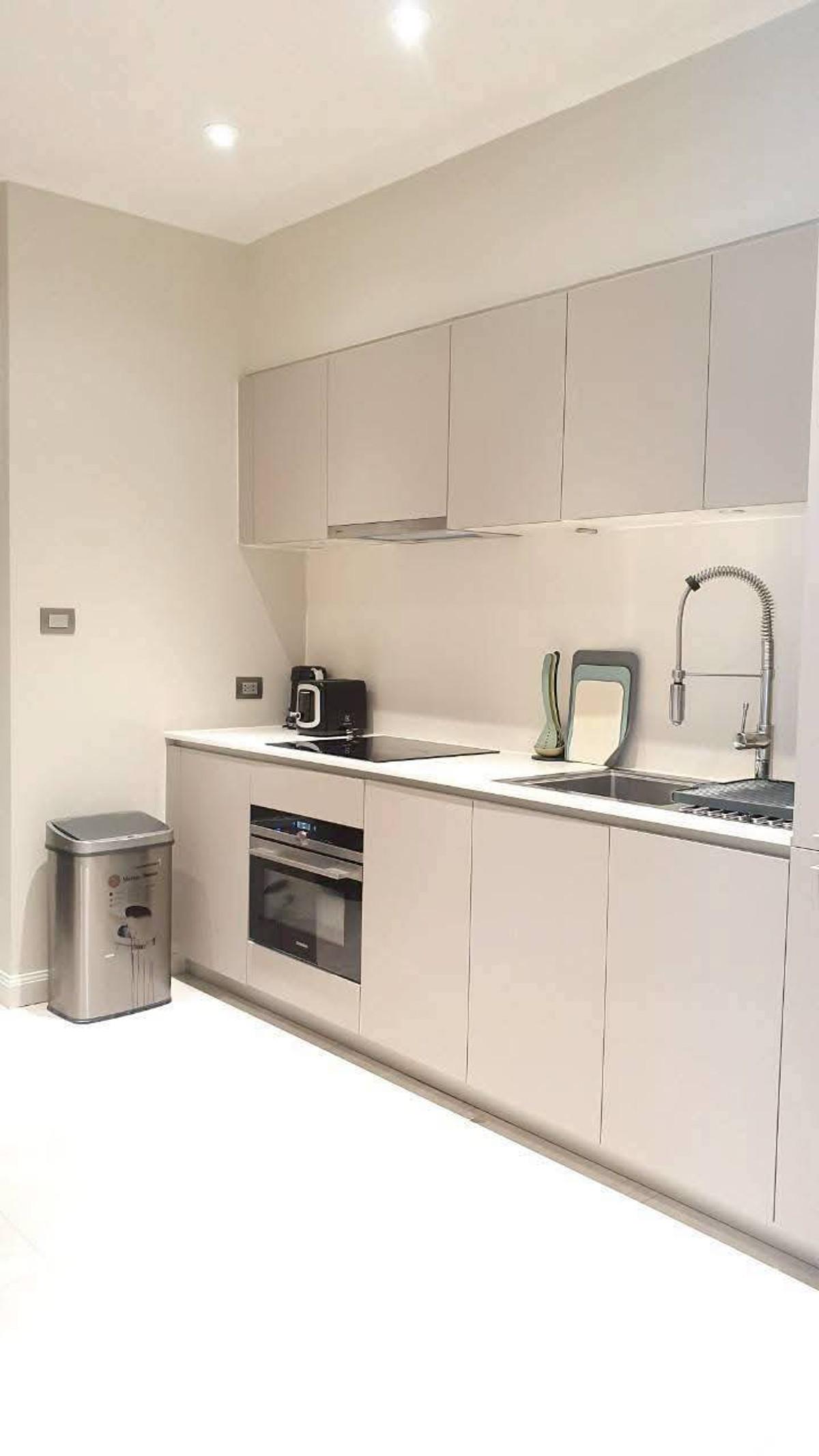 For RentCondoWongwianyai, Charoennakor : 💠Luxury Room 💠Magnolias Waterfront Residence 2bed2bath 102 Sqm Fullyfurnish 120,000-